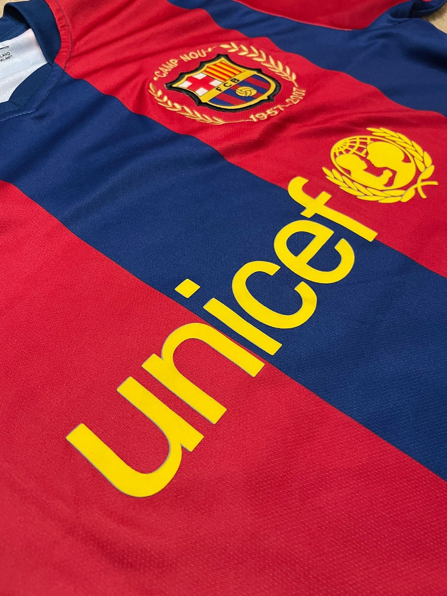 LEGENDS- Retro Ronaldinho Barcelona 2007 Home Jersey - Replica